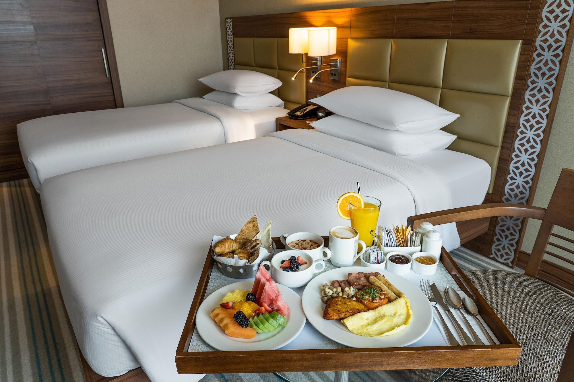 Hilton Garden Inn Dubai Deira Exterior photo