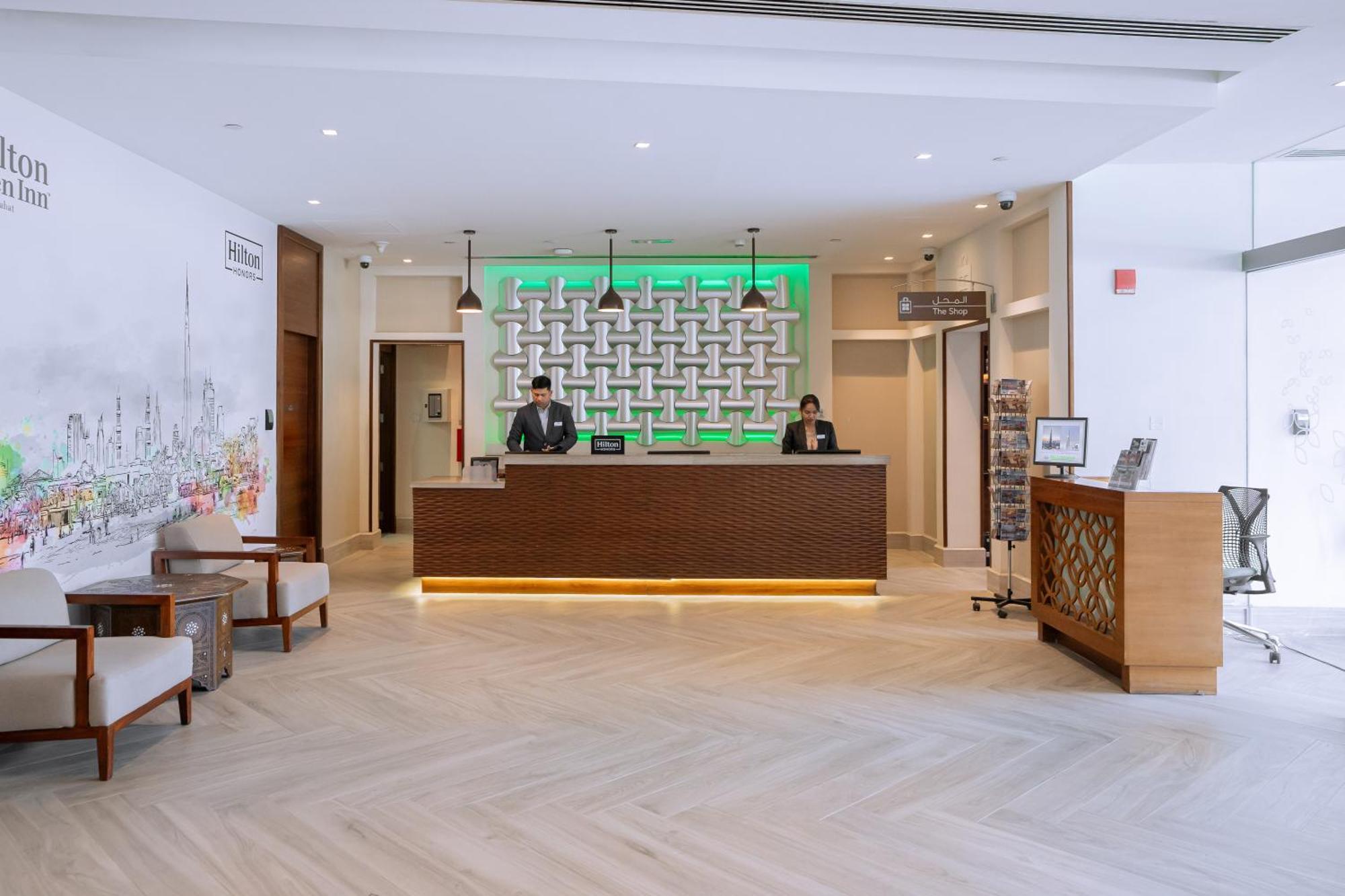 Hilton Garden Inn Dubai Deira Exterior photo