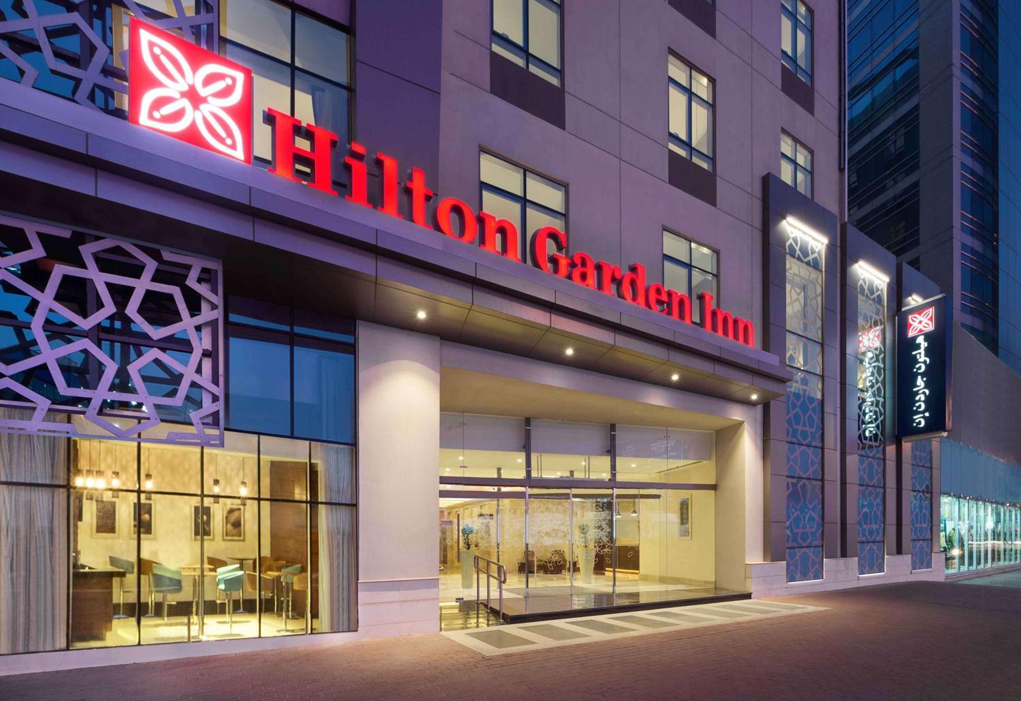 Hilton Garden Inn Dubai Deira Exterior photo